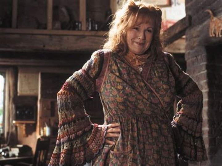 13 Parenting Lessons From Molly Weasley, Because There's No Spell To