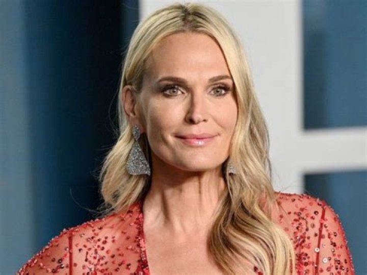 49YearOld Molly Sims Drops Secret To Maintaining Her Bikini Body