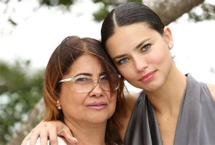 Adriana Lima & her Mom Adriana lima, Adriana, Celebrities