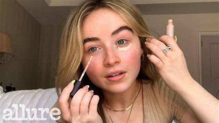 Allure 10Minute Face Sabrina Carpenter