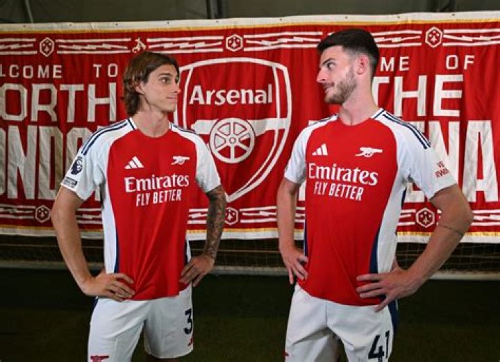 Arsenal told they have 'realistic chance' of signing England star Jude
