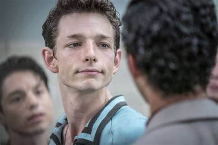 As Riff, Mike Faist runs wild on 'West Side Story' Los Angeles Times