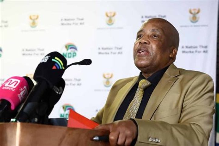 Dr Aaron Motsoaledi on controversial UAE President's landing in Bhisho