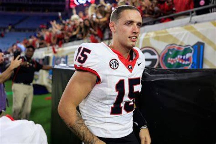 In Photos QB Carson Beck and GF Jordan Smith share adorable pics of togetherness in