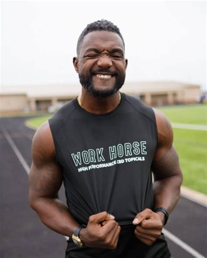 Justin Gatlin Net Worth A Look At The Life And Career Of The Sprinter