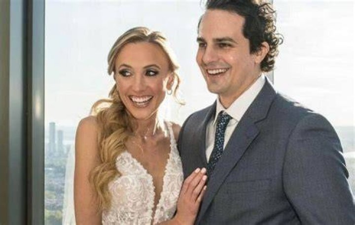 Kat Timpf husband, age, salary, biography, net worth, height Kemi