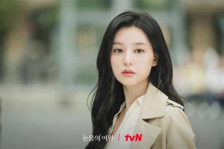 Kim Jiwon, the queen of grey and questionable characters From vicious