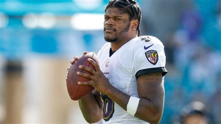 Lamar Jackson's Personal Life, Siblings, Parents, Wife, Girlfriend