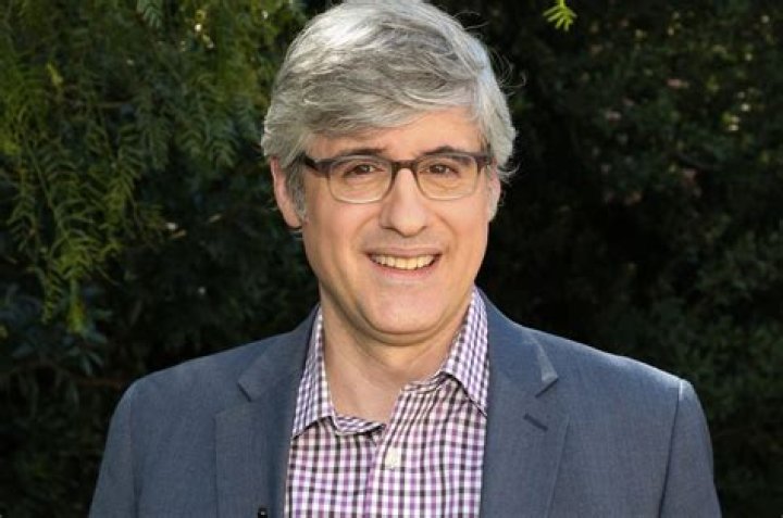 Mo Rocca is getting back out on the road for interviews