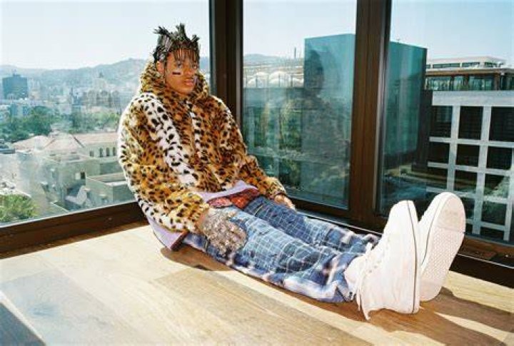 Teezo Touchdown Pull Up, Please, To The Heat of the Moment