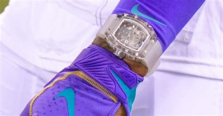 WATCH Odell Beckham Jr. Gets Real Close With Justin Bieber at New Year
