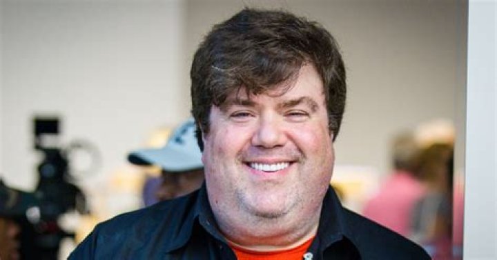 What exactly did Dan Schneider do to kids on his tv shows? Celebria