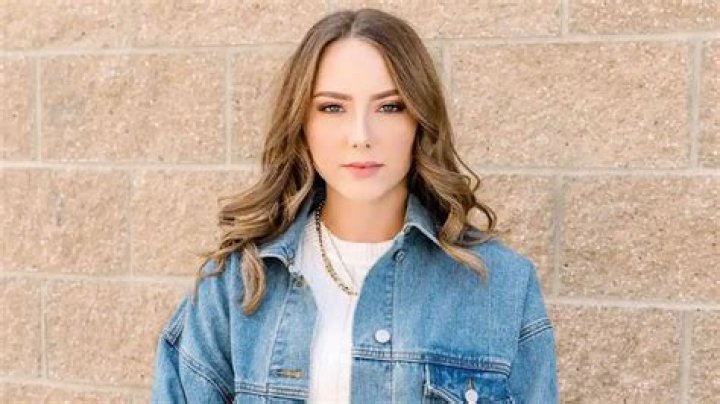Who is Sarah Mathers? Net Worth and Age of Eminem's Sister